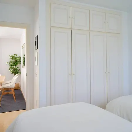 Beautiful -direct Access To The Apartment Marbella